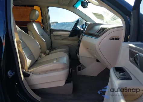 2010 Volkswagen Routan Sel z USA, uszkodzony, nr VIN 2V4RW5DX5AR166666